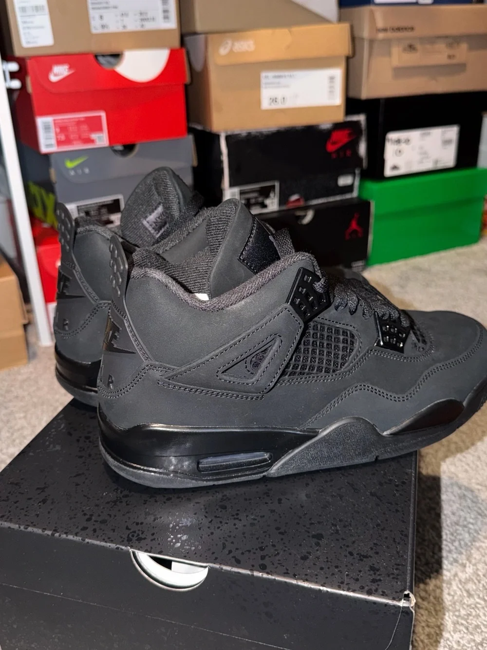 Jordan Men's All-Black Retro 4s